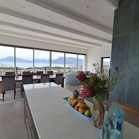 Mountain & Sea Apartments コメキー エクステリア 写真