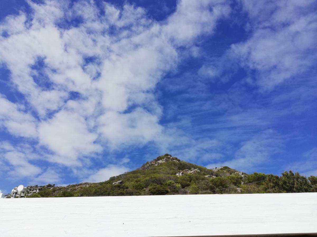 Mountain & Sea Apartments コメキー エクステリア 写真