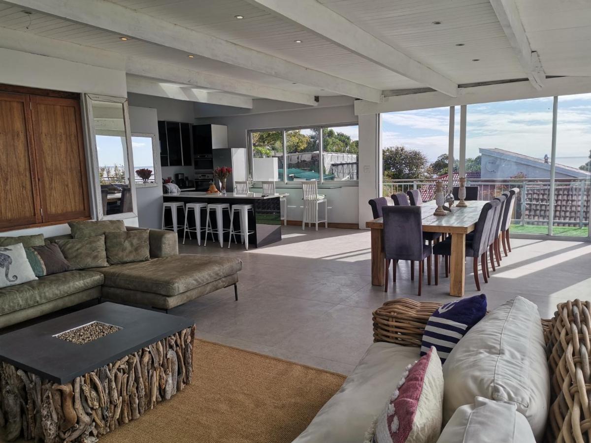 Mountain & Sea Apartments コメキー エクステリア 写真