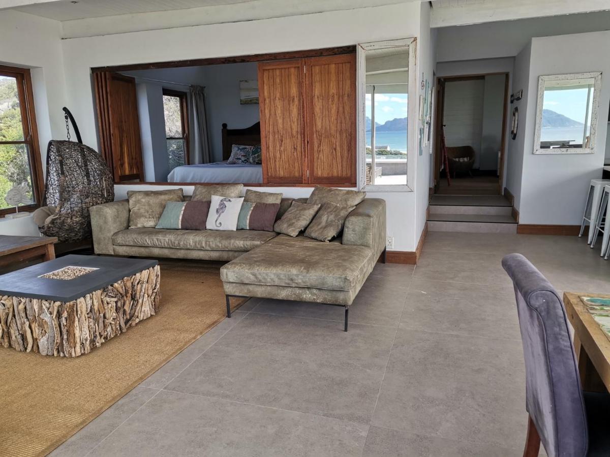 Mountain & Sea Apartments コメキー エクステリア 写真