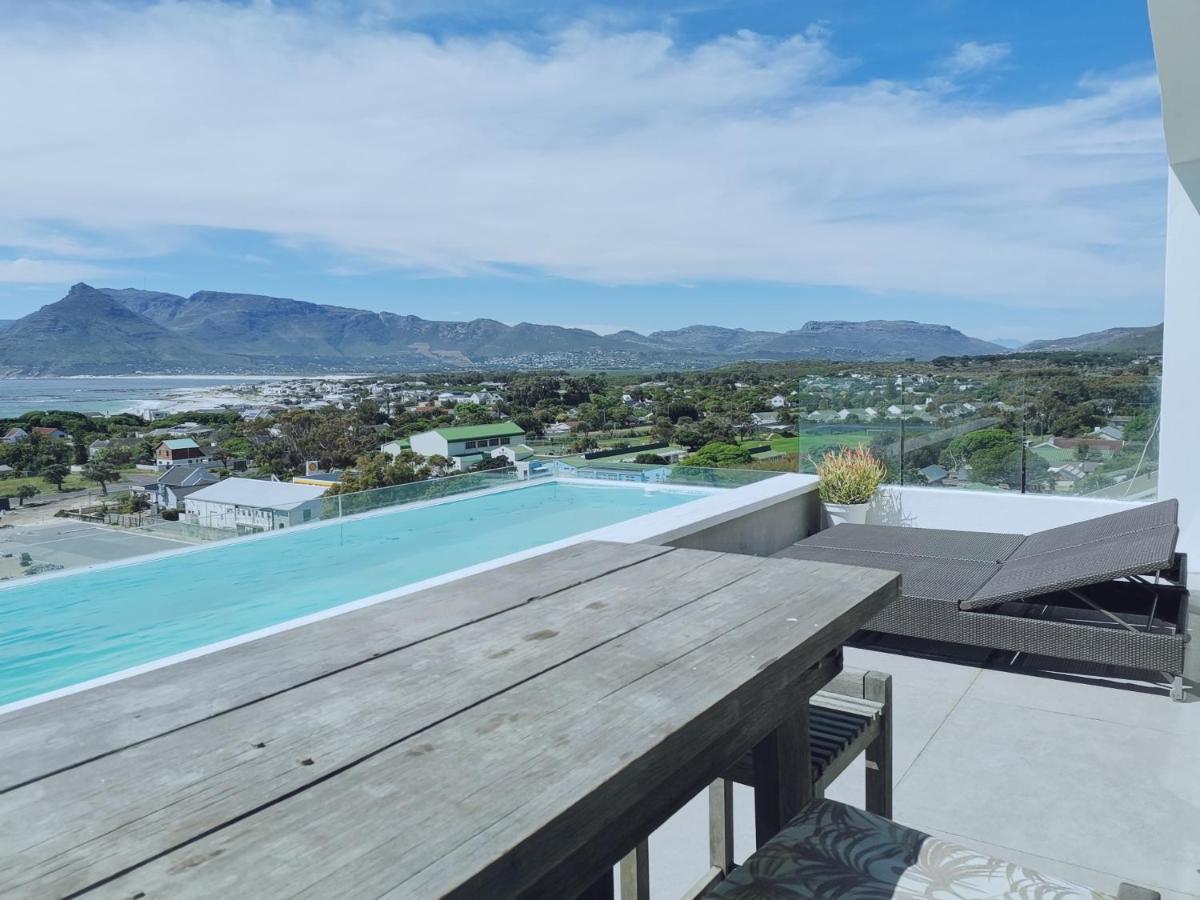 Mountain & Sea Apartments コメキー エクステリア 写真