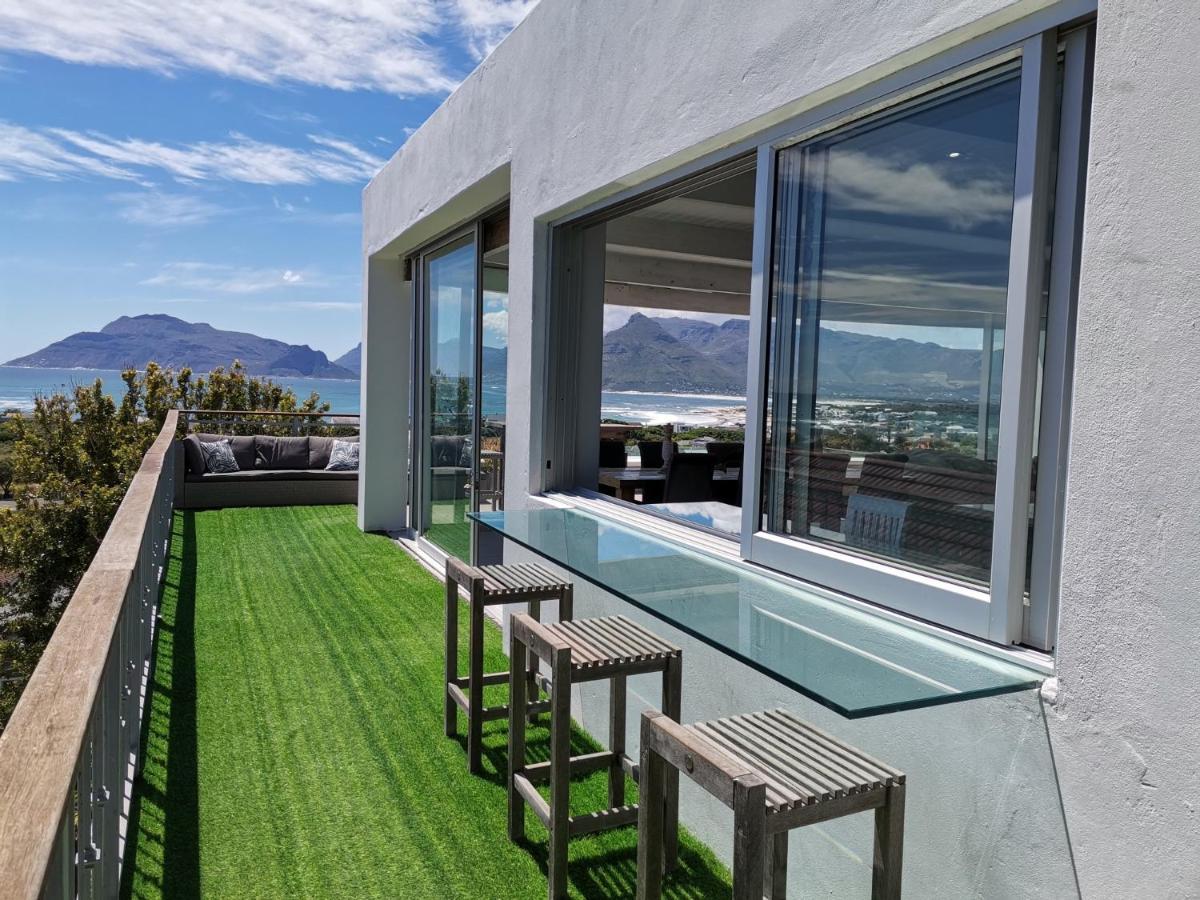 Mountain & Sea Apartments コメキー エクステリア 写真