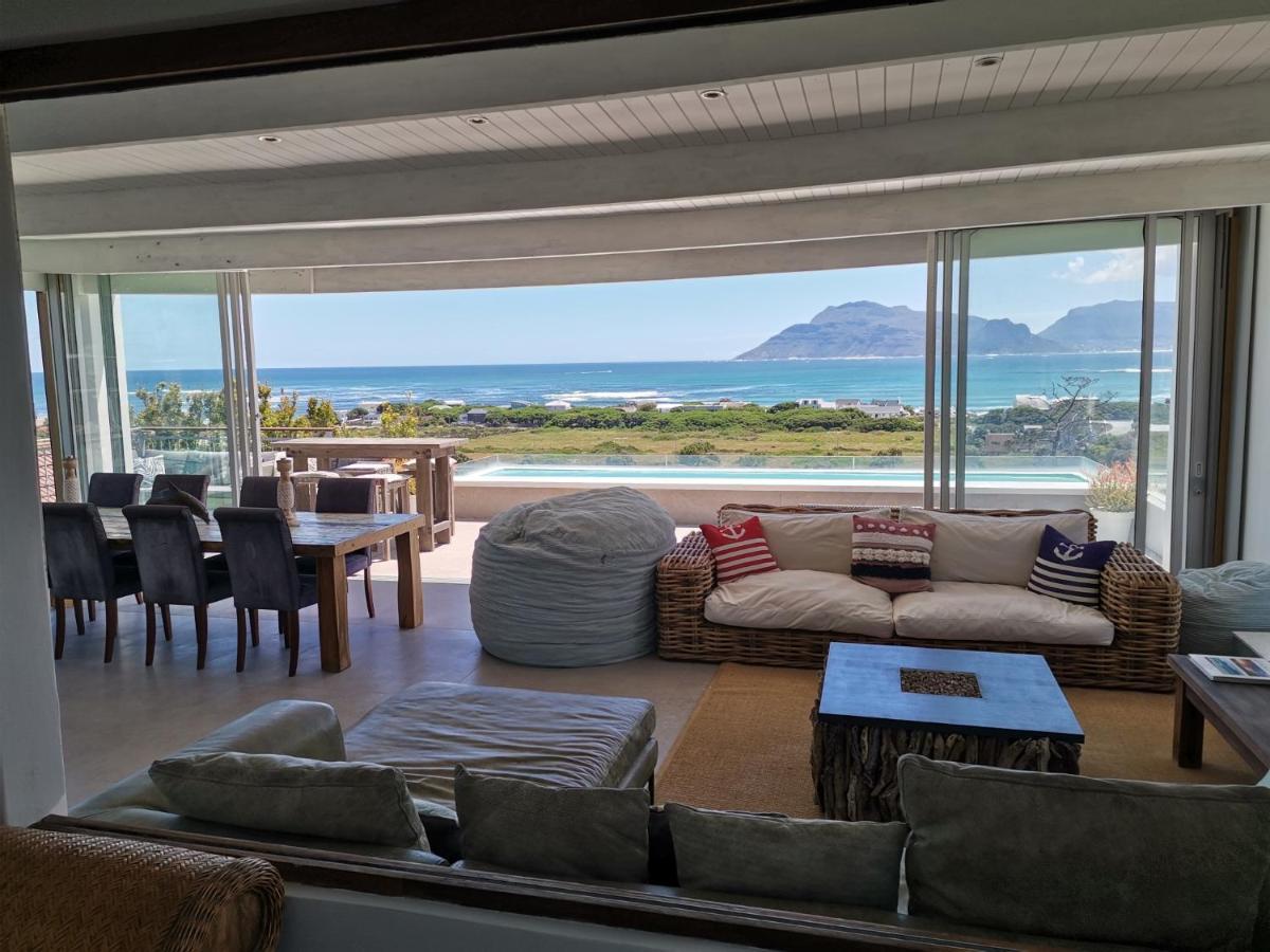 Mountain & Sea Apartments コメキー エクステリア 写真