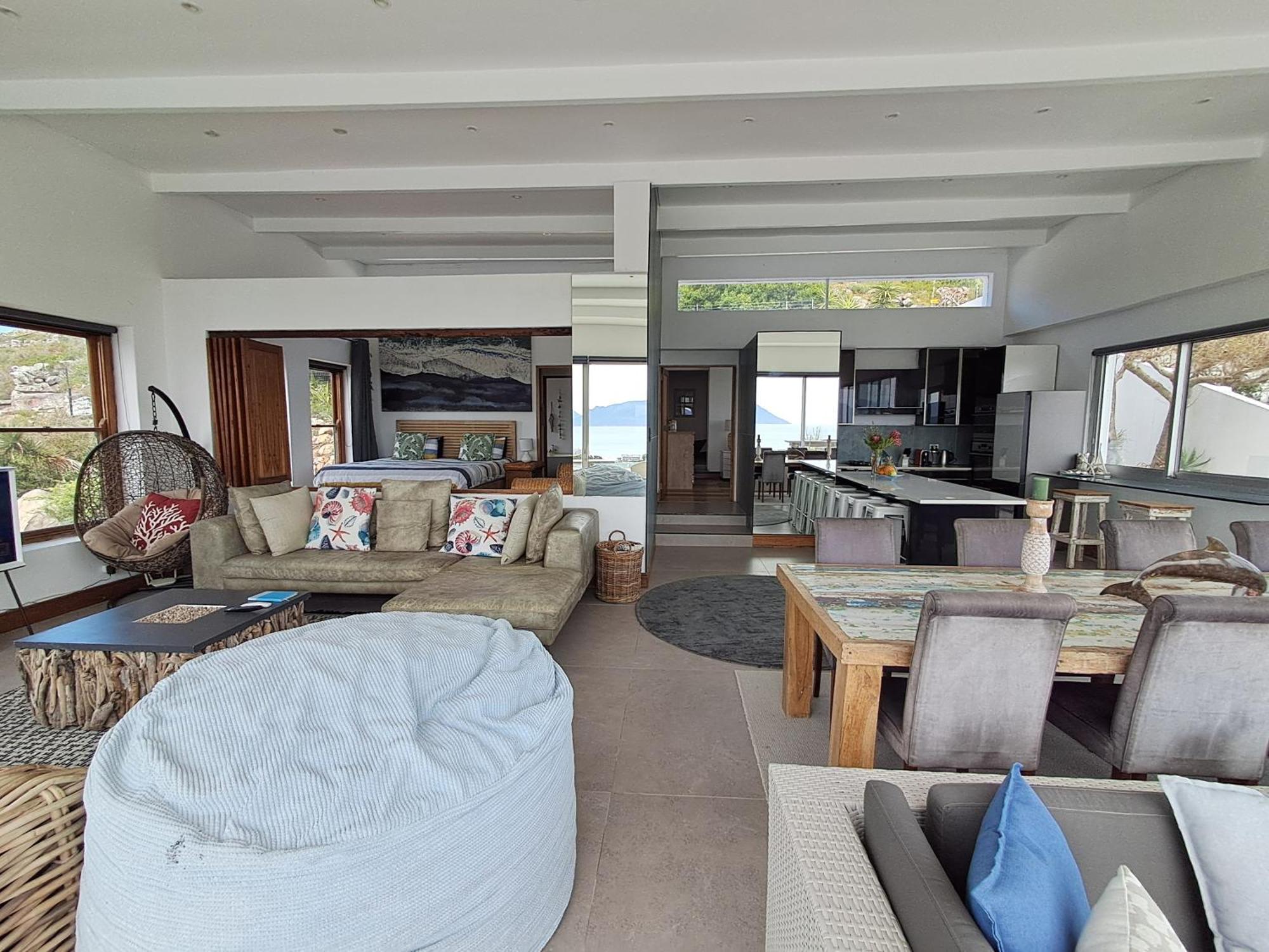Mountain & Sea Apartments コメキー エクステリア 写真