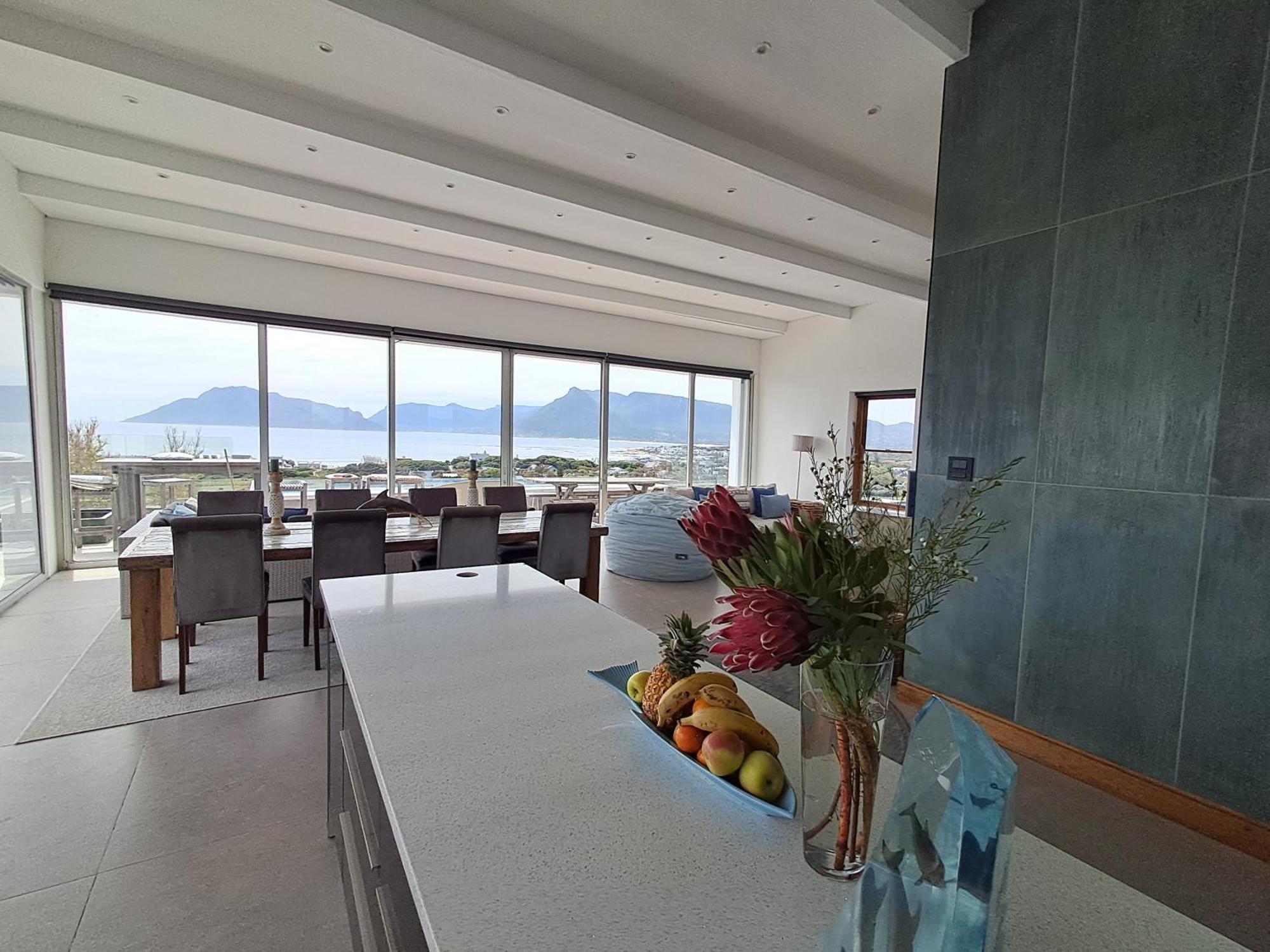 Mountain & Sea Apartments コメキー エクステリア 写真
